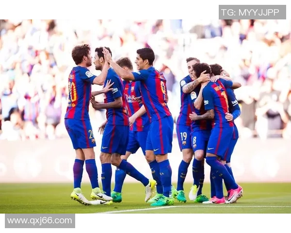 欧冠大战：巴萨逆袭热刺6-2赛场瞬间引发全场狂欢