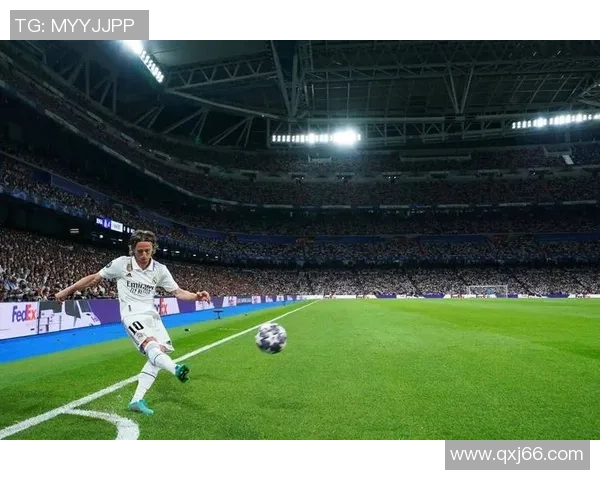 欧冠激战：里昂狂胜莱比锡五球大捷帽子戏法点燃全场热情