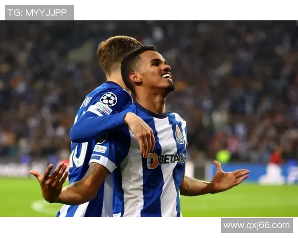 欧联杯波尔图大逆转5比1击溃阿森纳争议判罚引发全场热议