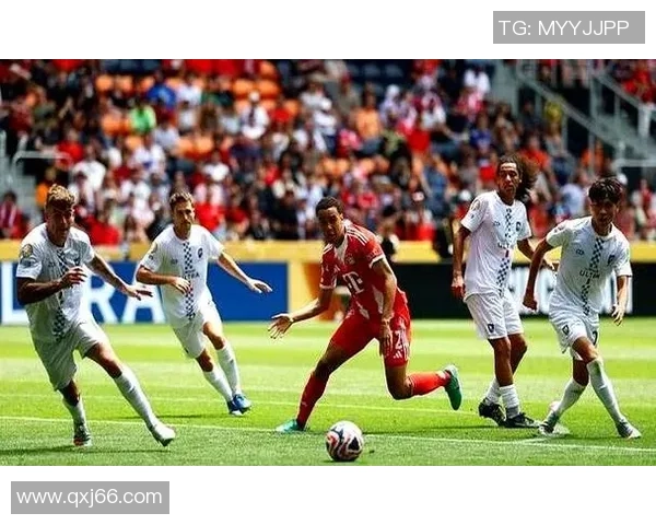 友谊赛回顾:AC米兰与本菲卡零封平局帽子戏法瞬间引发全场热烈反响 友谊赛回顾:AC米兰与本菲卡零封平局帽子戏法瞬间引发全场热烈反响