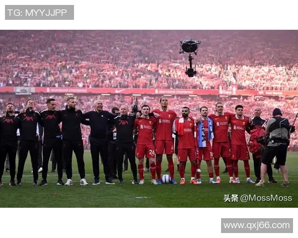 意甲大战:利物浦狂胜那不勒斯五球引发转会风波与全场热议 意甲大战:利物浦狂胜那不勒斯五球引发转会风波与全场热议